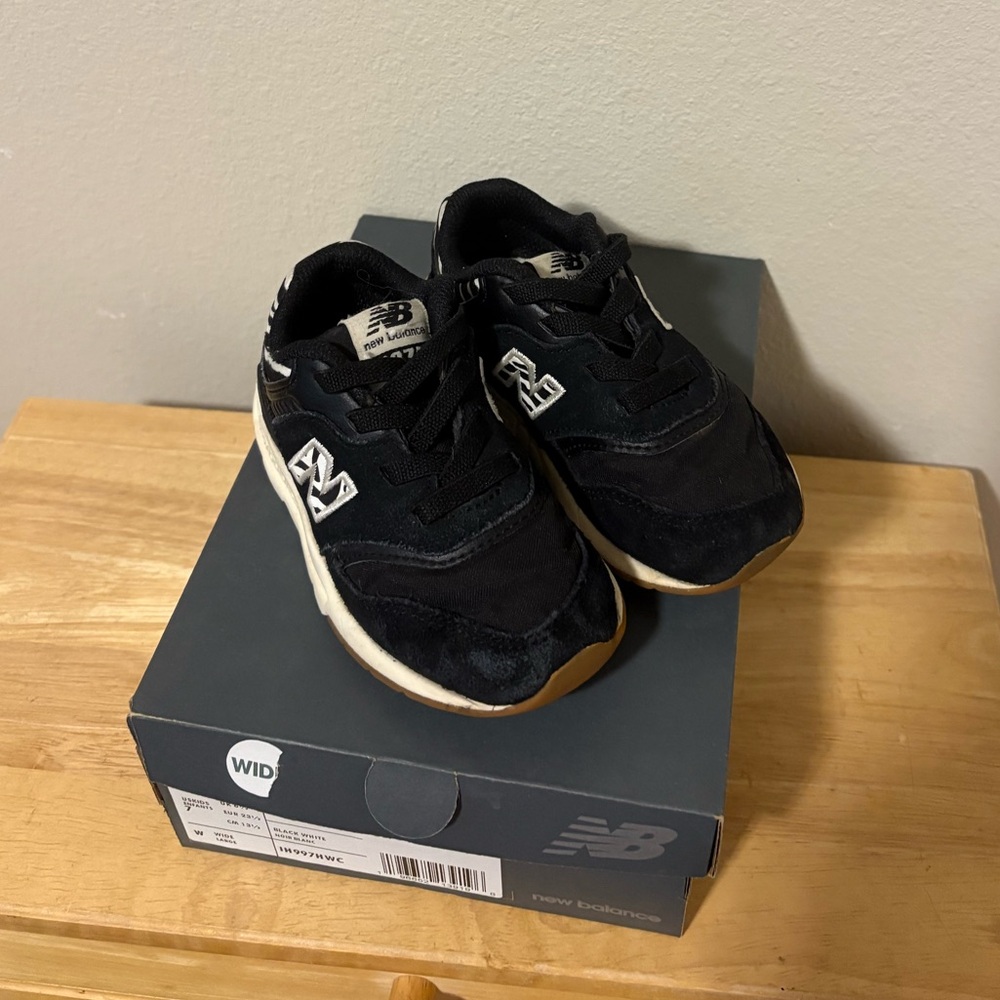 Toddler New Balance 574 NEW-B Hook & Loop sneakers